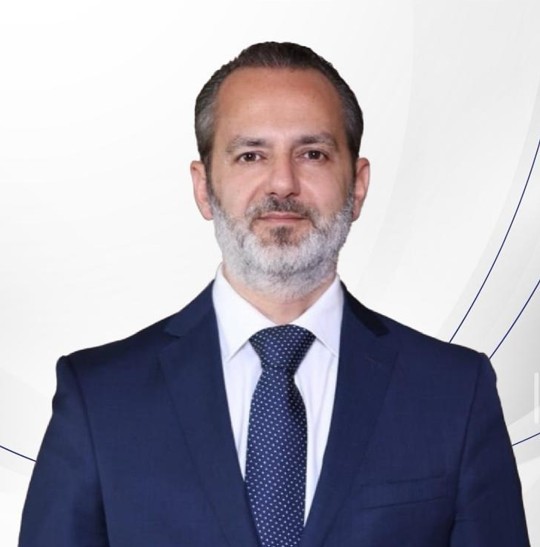 الأستاذ جوزف أبي نادر