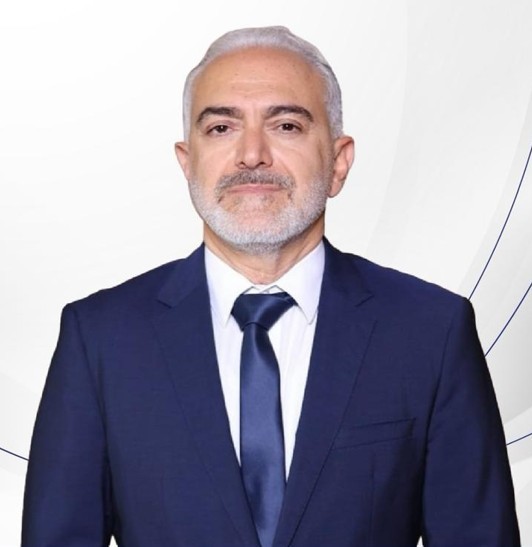 الأستاذ كميل أبي عتمة