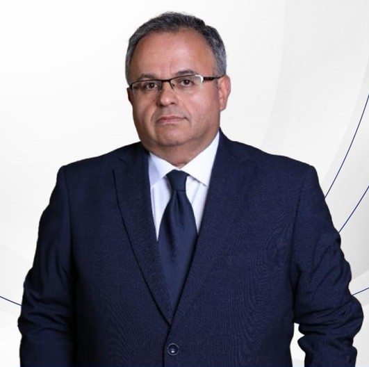 الأستاذ كليمون الحكيم