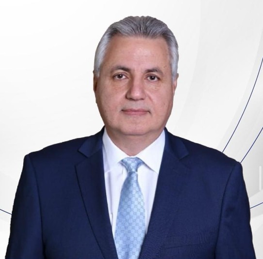 الأستاذ ميشال الجمال